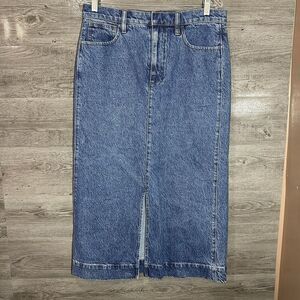 J Crew Denim Straight Pencil Skirt Size 28 (Actual Waist 32”) Pockets Front Slit